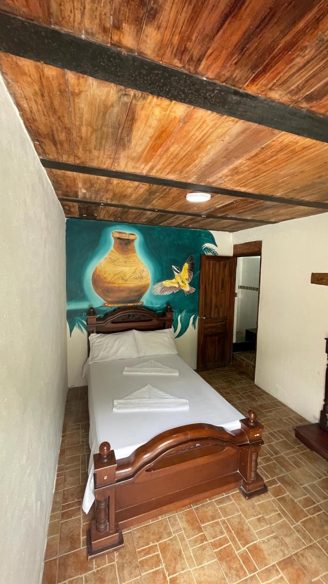 Hosteria El Sendero - Cocorna Bagian luar foto