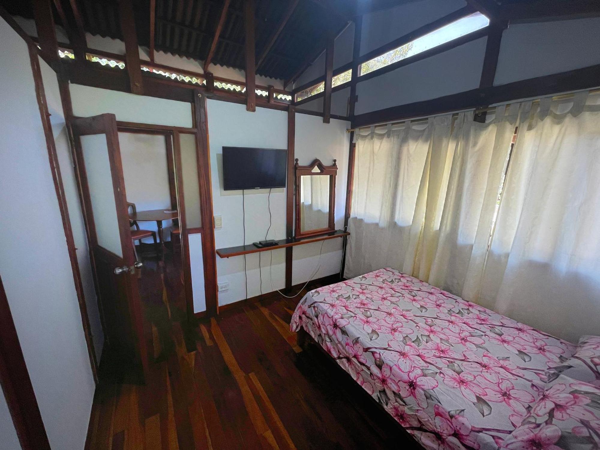 Hosteria El Sendero - Cocorna Bagian luar foto