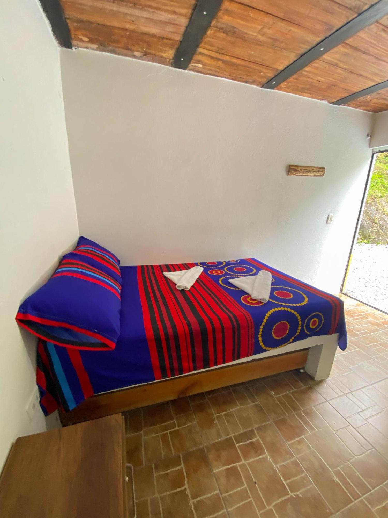 Hosteria El Sendero - Cocorna Bagian luar foto