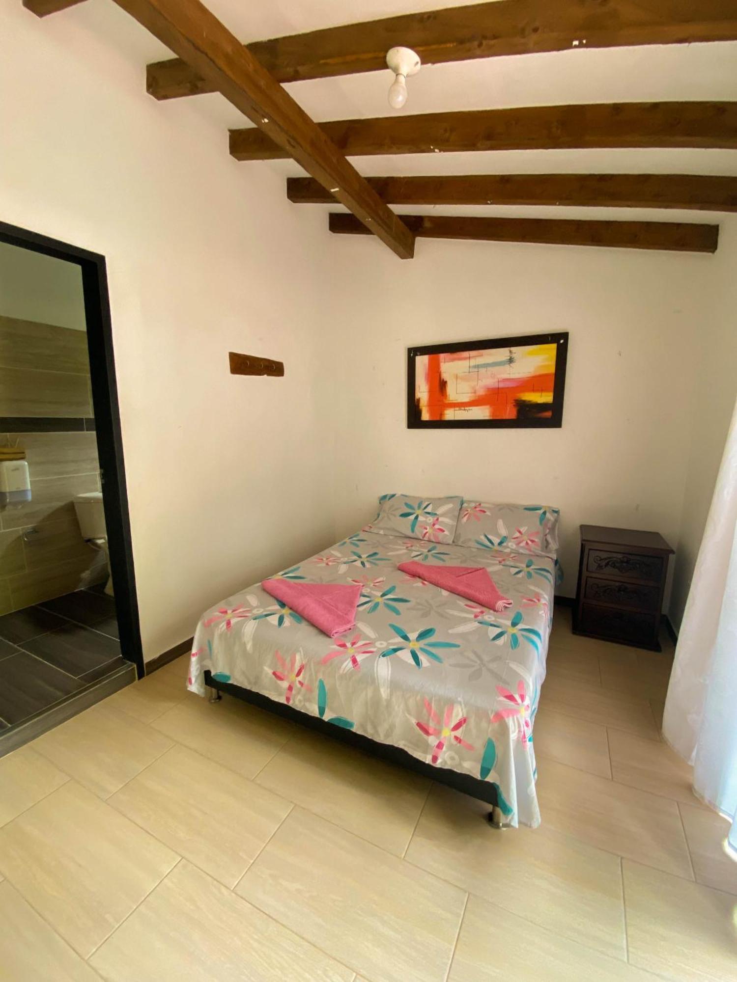 Hosteria El Sendero - Cocorna Bagian luar foto
